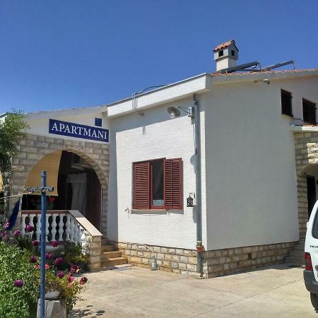 Apartmani Tonica Sukosan Exterior photo